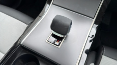 Land Rover Range Rover Velar 3.0 D300 MHEV Dynamic HSE 5dr Auto Diesel Estate